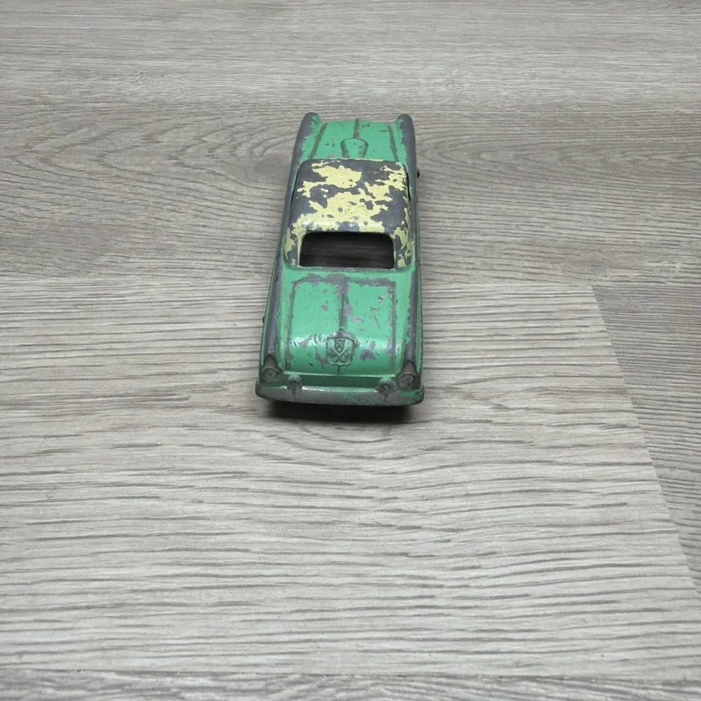 VTG 1950s Green Midgetoy Diecast Metal Car Rockford Ill&Tootsietoy Thunderbird